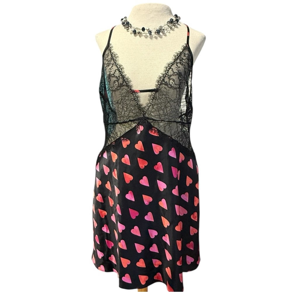 Victoria’s Secret lace heart slip XL